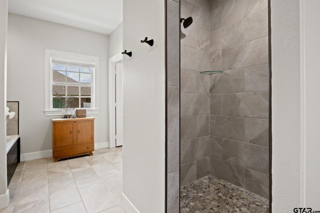 2729 Stone Briar, Mt Pleasant, TX 75455
