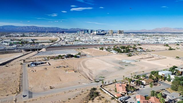 Cameron, Las Vegas, NV 89118