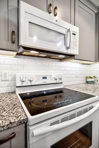 300 Yellow Hawthorn Circle, Summerville, SC 29483