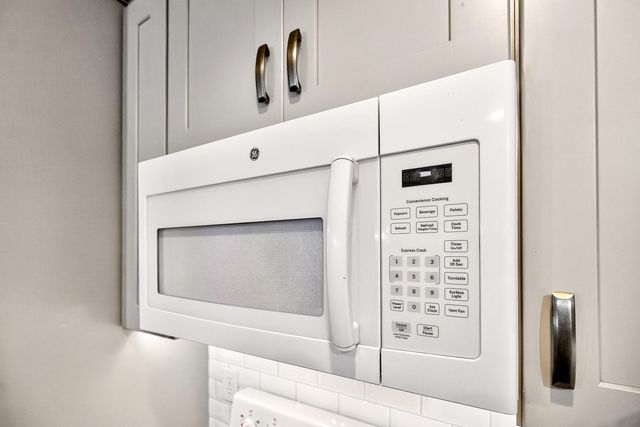 300 Yellow Hawthorn Circle, Summerville, SC 29483