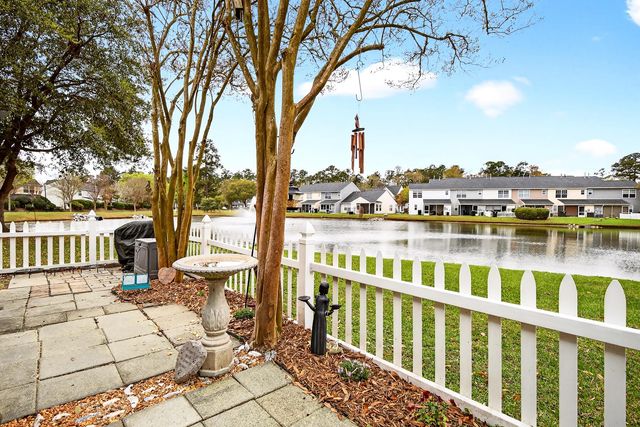 300 Yellow Hawthorn Circle, Summerville, SC 29483