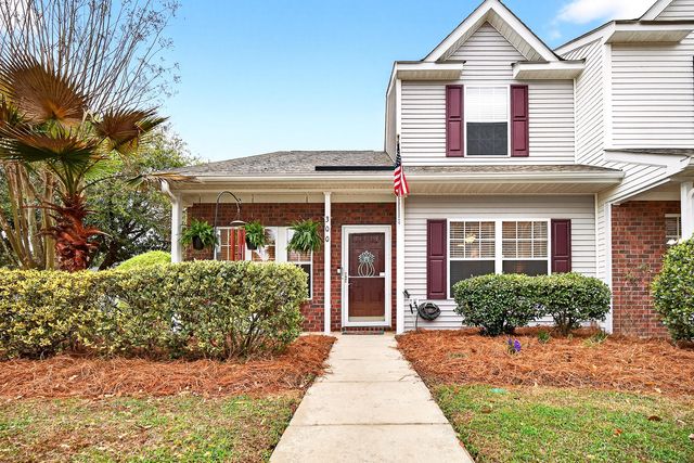 300 Yellow Hawthorn Circle, Summerville, SC 29483