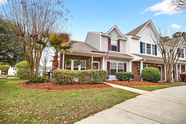 300 Yellow Hawthorn Circle, Summerville, SC 29483