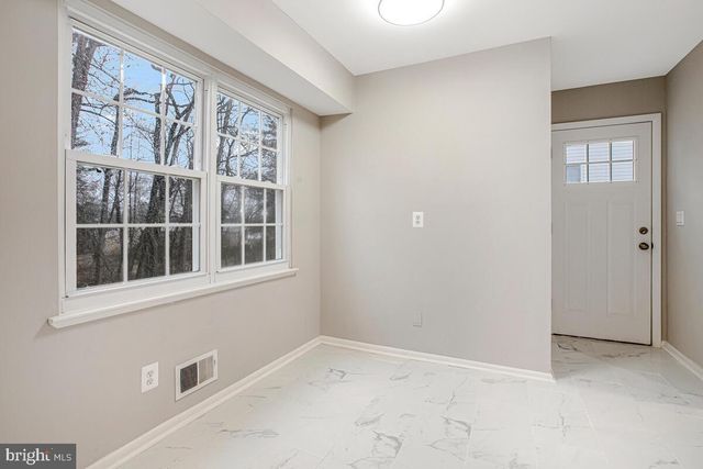 1224 PLEASANT VALLEY DR, Baltimore, MD 21228