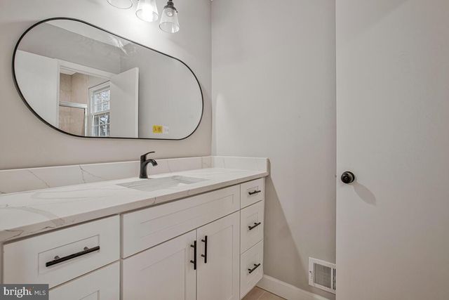 1224 PLEASANT VALLEY DR, Baltimore, MD 21228