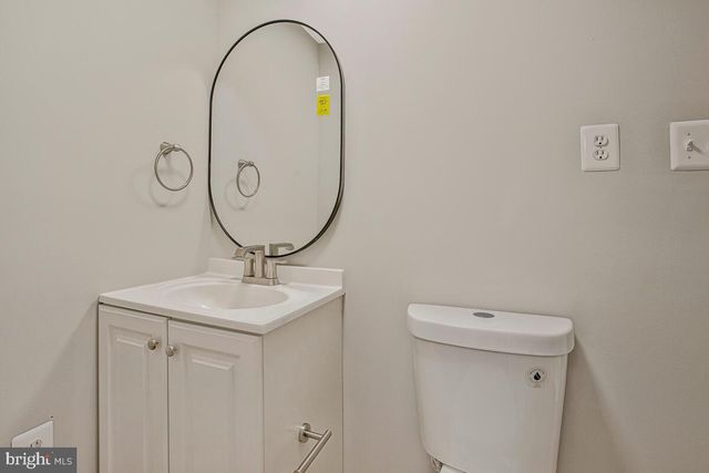 1224 PLEASANT VALLEY DR, Baltimore, MD 21228