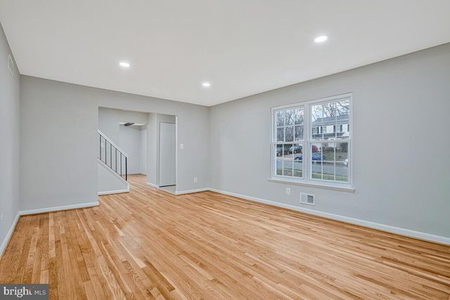 1224 PLEASANT VALLEY DR, Baltimore, MD 21228