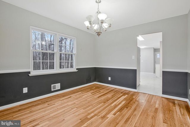 1224 PLEASANT VALLEY DR, Baltimore, MD 21228