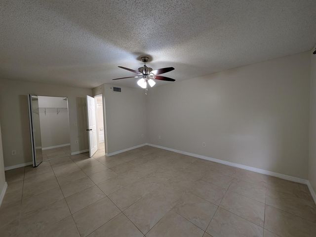 5011 Wiles Road 208, Coconut Creek, FL 33073