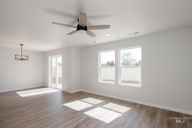 2936 E Mossy Creek Dr, Kuna, ID 83634