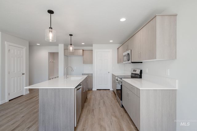 2936 E Mossy Creek Dr, Kuna, ID 83634