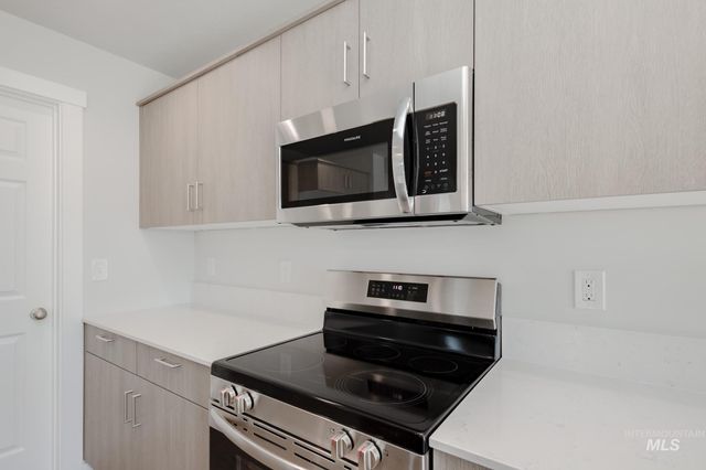 2936 E Mossy Creek Dr, Kuna, ID 83634