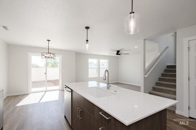 2936 E Mossy Creek Dr, Kuna, ID 83634