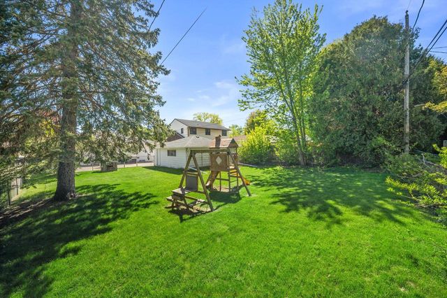1790 Spruce COURT, South Milwaukee, WI 53172