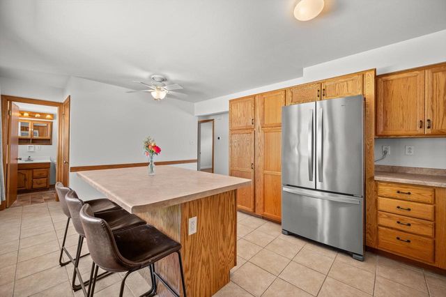 1790 Spruce COURT, South Milwaukee, WI 53172