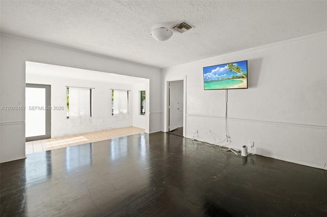 2410 Jackson Street, Hollywood, FL 33020