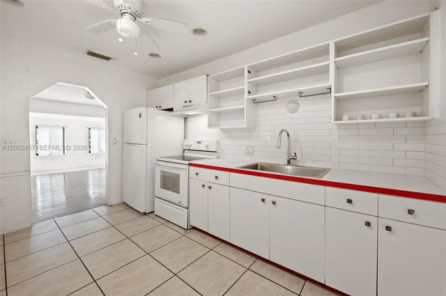 2410 Jackson Street, Hollywood, FL 33020