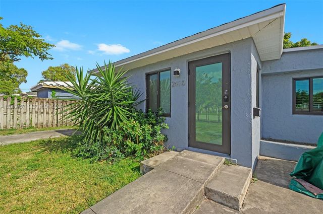 2410 Jackson Street, Hollywood, FL 33020
