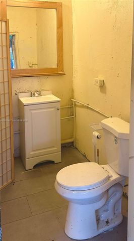 2410 Jackson Street, Hollywood, FL 33020