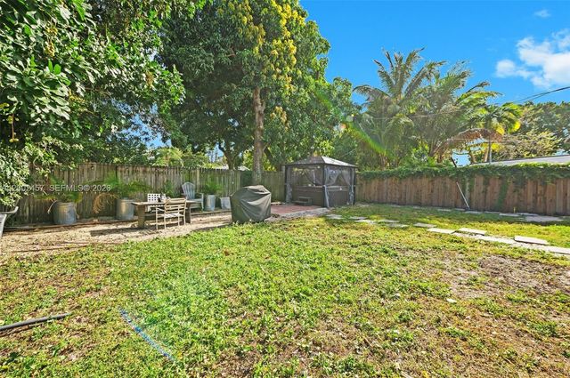 2410 Jackson Street, Hollywood, FL 33020