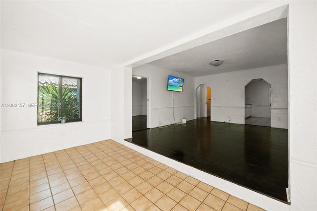 2410 Jackson Street, Hollywood, FL 33020
