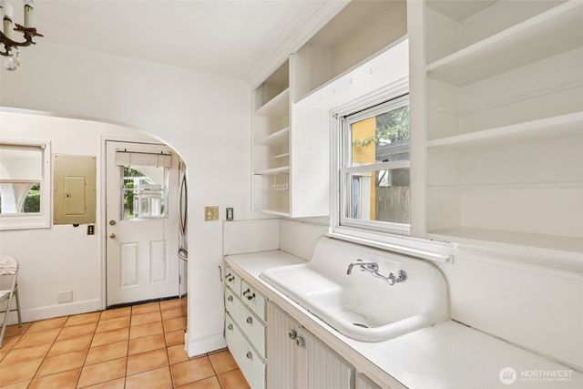 3513 SW 97th Street, Seattle, WA 98126
