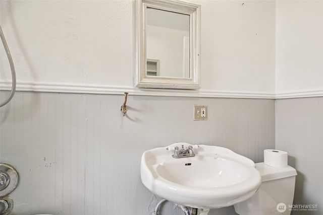3513 SW 97th Street, Seattle, WA 98126