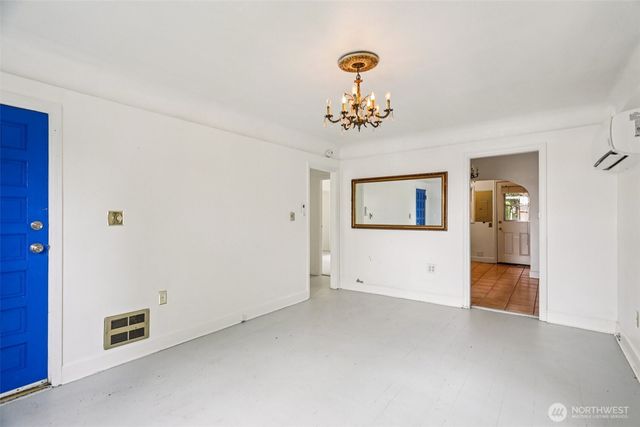 3513 SW 97th Street, Seattle, WA 98126