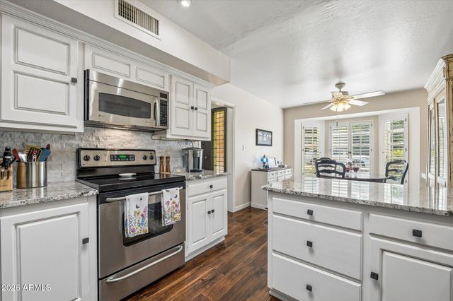 4334 N 40th Street, Phoenix, AZ 85018
