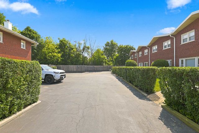 630 HIBBARD Road, Wilmette, IL 60091
