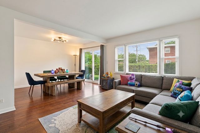 630 HIBBARD Road, Wilmette, IL 60091