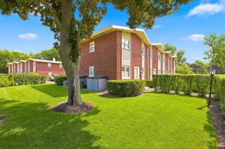 630 HIBBARD Road, Wilmette, IL 60091