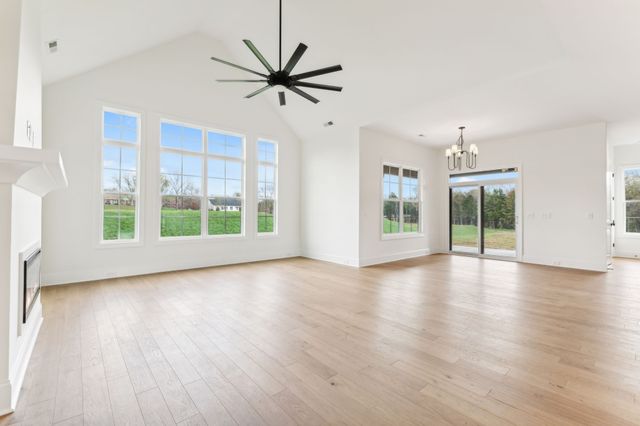 601 Mary Alice Drive, Smyrna, TN 37167