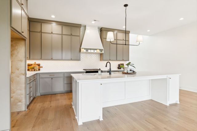 601 Mary Alice Drive, Smyrna, TN 37167