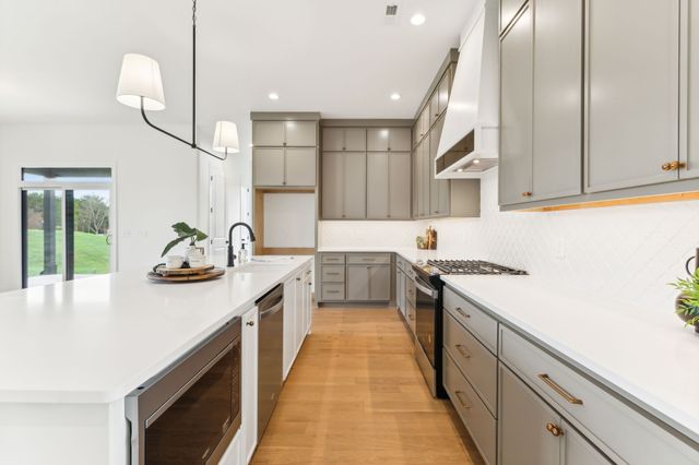 601 Mary Alice Drive, Smyrna, TN 37167