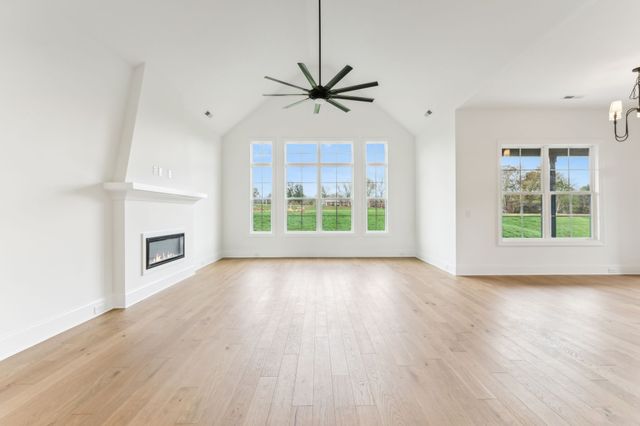 601 Mary Alice Drive, Smyrna, TN 37167