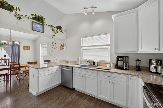 12 Constable Court, St Peters, MO 63376