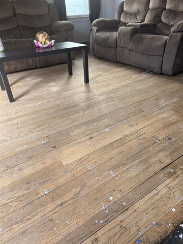 9362 Memorial Street, Detroit, MI 48228