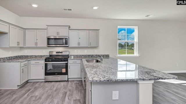 589 Edgetree Drive, Hopkins, SC 29061