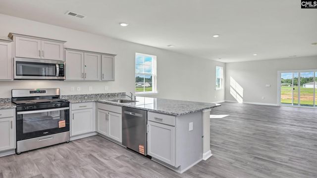 589 Edgetree Drive, Hopkins, SC 29061