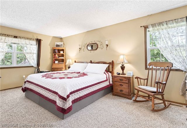 2704 Cedar Valley Drive, Greenwood, AR 72936
