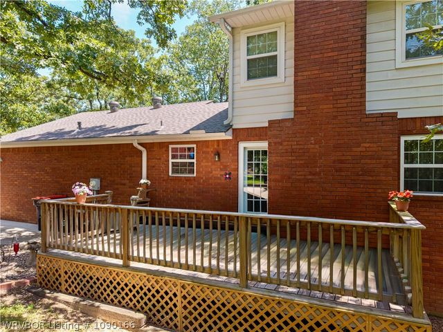 2704 Cedar Valley Drive, Greenwood, AR 72936