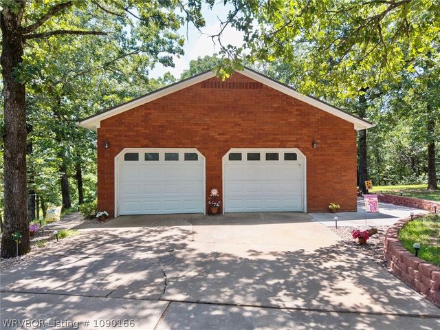 2704 Cedar Valley Drive, Greenwood, AR 72936