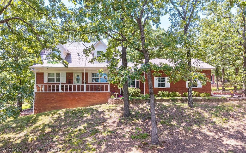 2704 Cedar Valley Drive, Greenwood, AR 72936