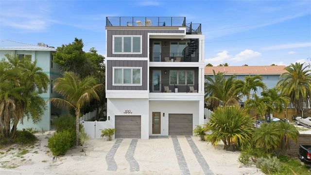 100 12TH STREET N, Bradenton Beach, FL 34217