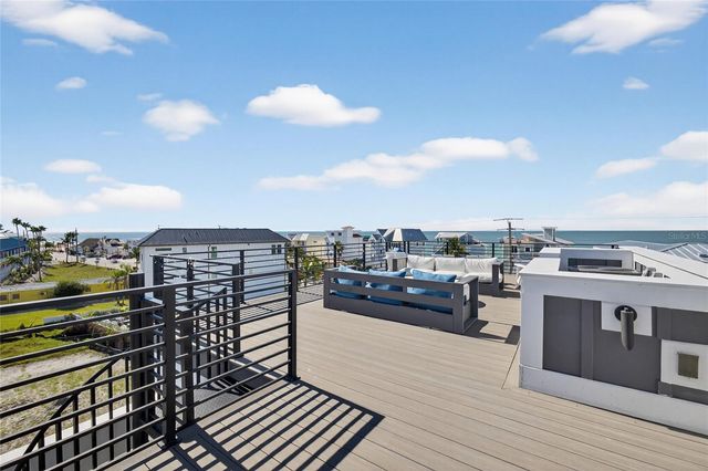 100 12TH STREET N, Bradenton Beach, FL 34217