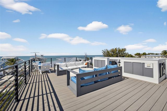 100 12TH STREET N, Bradenton Beach, FL 34217