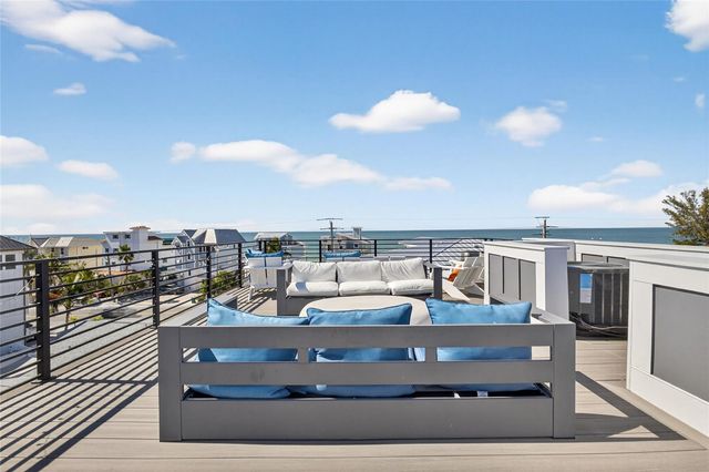 100 12TH STREET N, Bradenton Beach, FL 34217