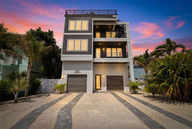100 12TH STREET N, Bradenton Beach, FL 34217