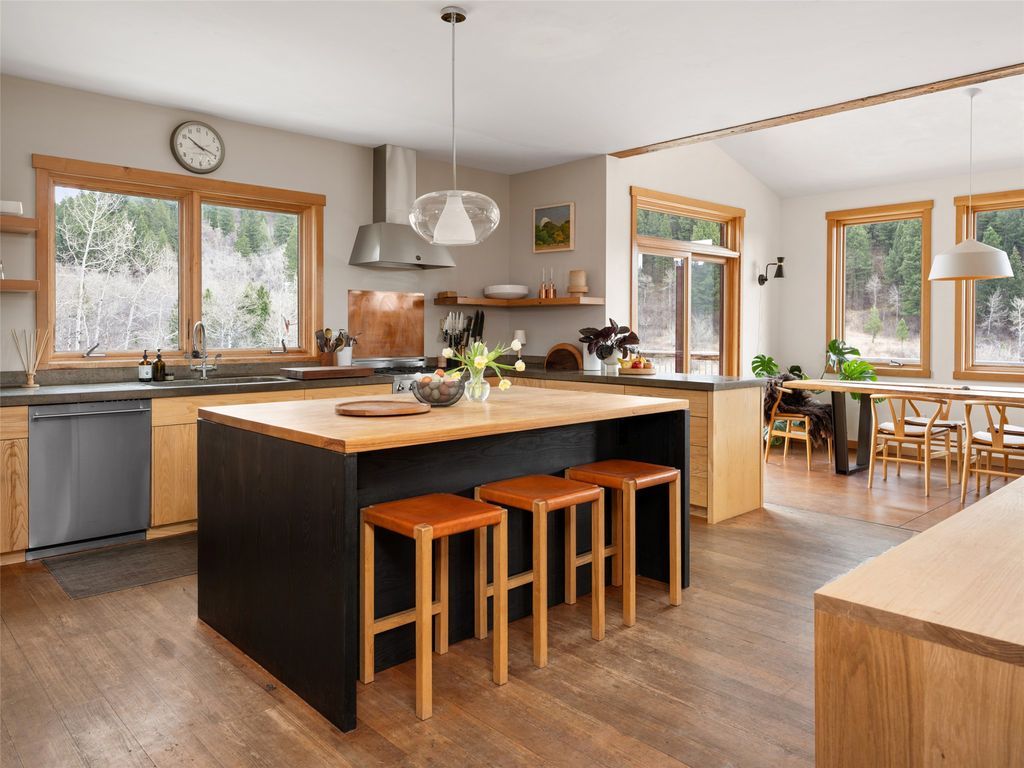 210 Upper Kelly Creek Road, Bozeman, MT 59715 photo 15